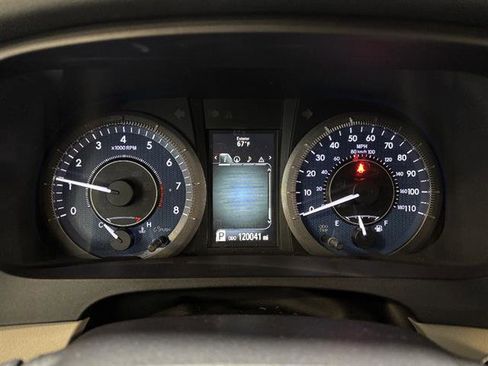 Used 2017 Toyota Sienna AWD image 9