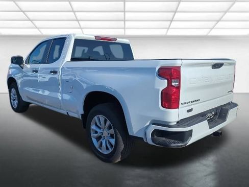 New 2026 Chevrolet Silverado 1500 Custom image 2