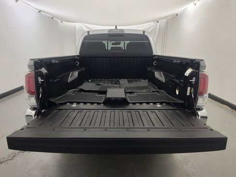 Used 2021 Toyota Tacoma TRD Off-Road w/ Blackout Package (TMS) AWD/4WD image 21