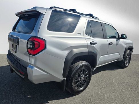 Used 2025 Toyota 4Runner SR5 image 3
