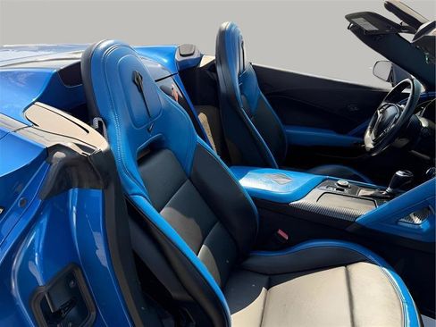 Used 2016 Chevrolet Corvette Stingray Convertible w/ Carbon Flash Badge Package RWD image 26