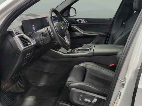 Used 2024 BMW X5 xDrive40i AWD/4WD image 9