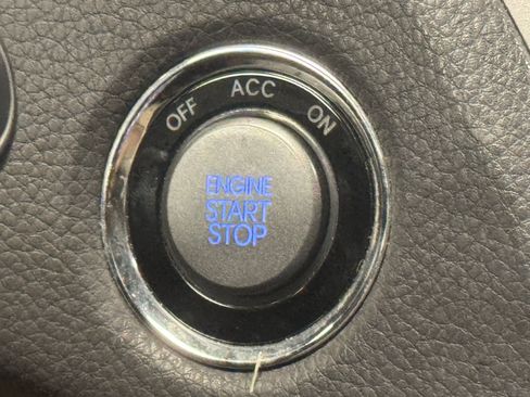 Used 2013 Hyundai Azera w/ Technology Pkg FWD image 13