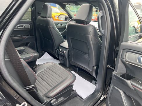 Used 2025 Ford Explorer ST-Line w/ Premium Package image 52