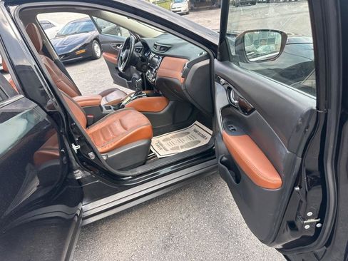 Used 2018 Nissan Rogue SL w/ Premium Package AWD/4WD image 26
