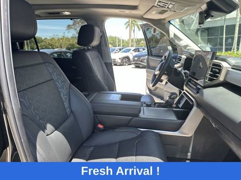 Used 2024 Toyota Sequoia Limited AWD/4WD image 30