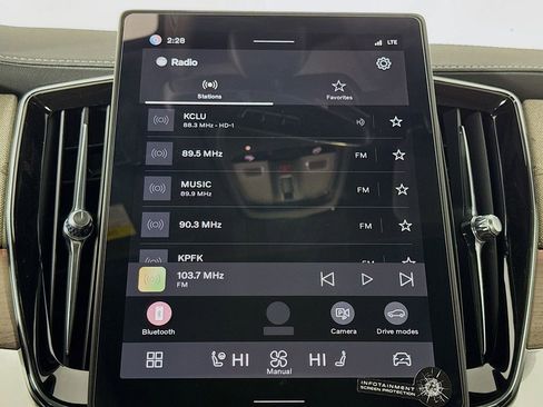 New 2026 Volvo XC90 B6 Plus w/ Protection Package Premier image 14