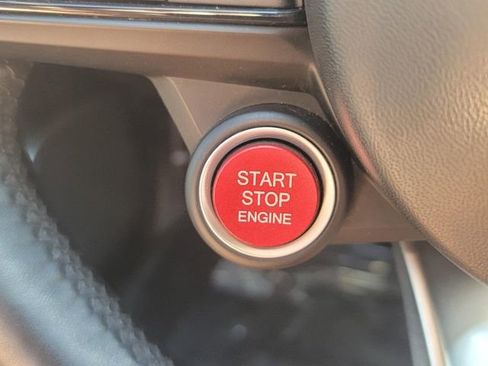 Used 2022 Alfa Romeo Giulia Ti image 18