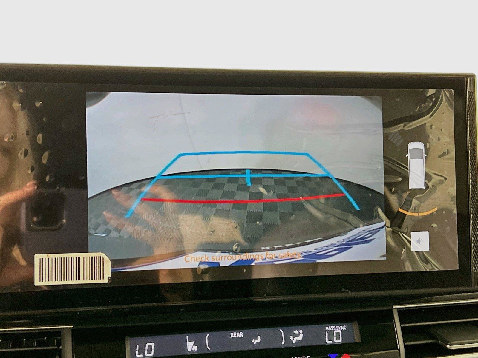 Used 2025 Toyota Sienna XLE w/ XLE Plus Package AWD/4WD image 15