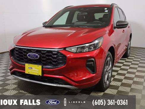 Certified 2024 Ford Escape ST-Line w/ Tech Pack #1 AWD/4WD image 1