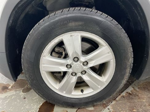 Used 2020 Chevrolet Trax LS image 26