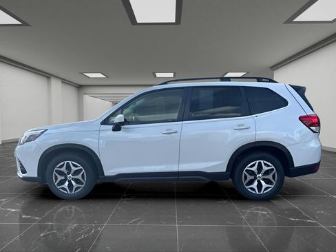 Certified 2024 Subaru Forester Premium AWD/4WD image 10