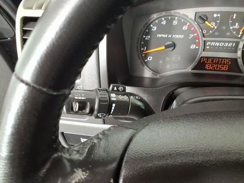 Used 2005 GMC Canyon SLE image 16