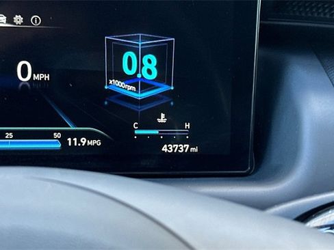 Used 2022 Hyundai Santa Cruz SEL Premium image 25