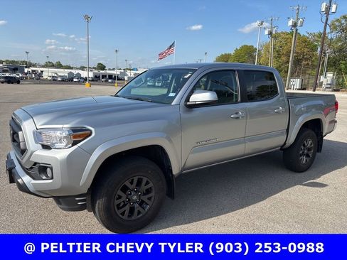 Used 2023 Toyota Tacoma SR5 image 3