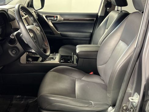 Used 2017 Lexus GX 460 w/ Navigation Package AWD/4WD image 14