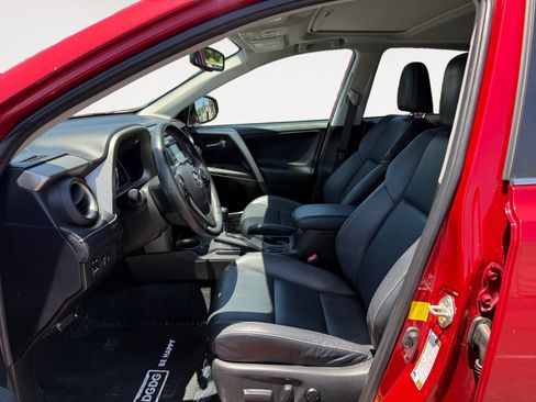 Used 2014 Toyota RAV4 Limited FWD image 10