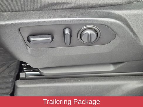Used 2020 Chevrolet Silverado 1500 RST AWD/4WD image 15