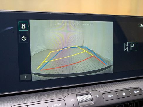 New 2025 Kia K4 LXS image 13