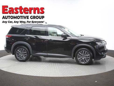 Used 2023 Nissan Pathfinder SL w/ SL Premium Package AWD/4WD image 49