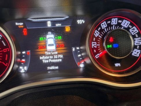 Used 2015 Dodge Challenger R/T Plus RWD image 19