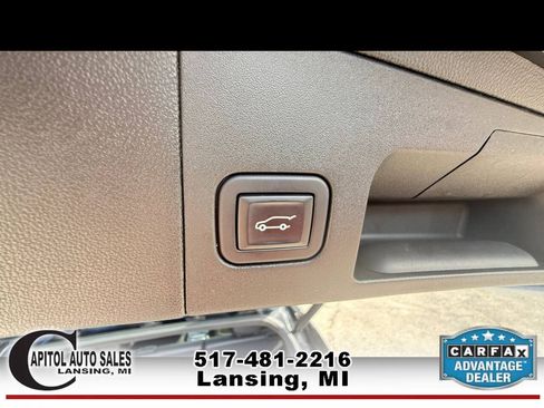 Used 2020 Cadillac XT5 Premium Luxury AWD/4WD image 19
