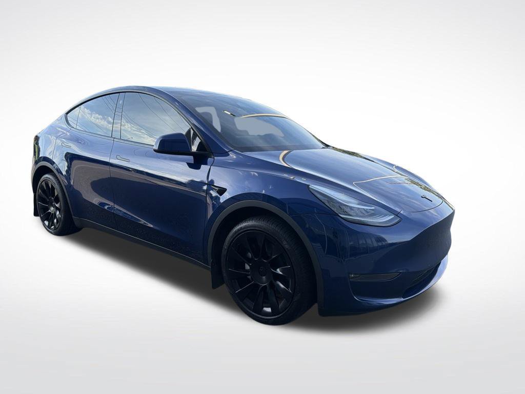 Used 2022 Tesla Model Y Long Range AWD/4WD image 2