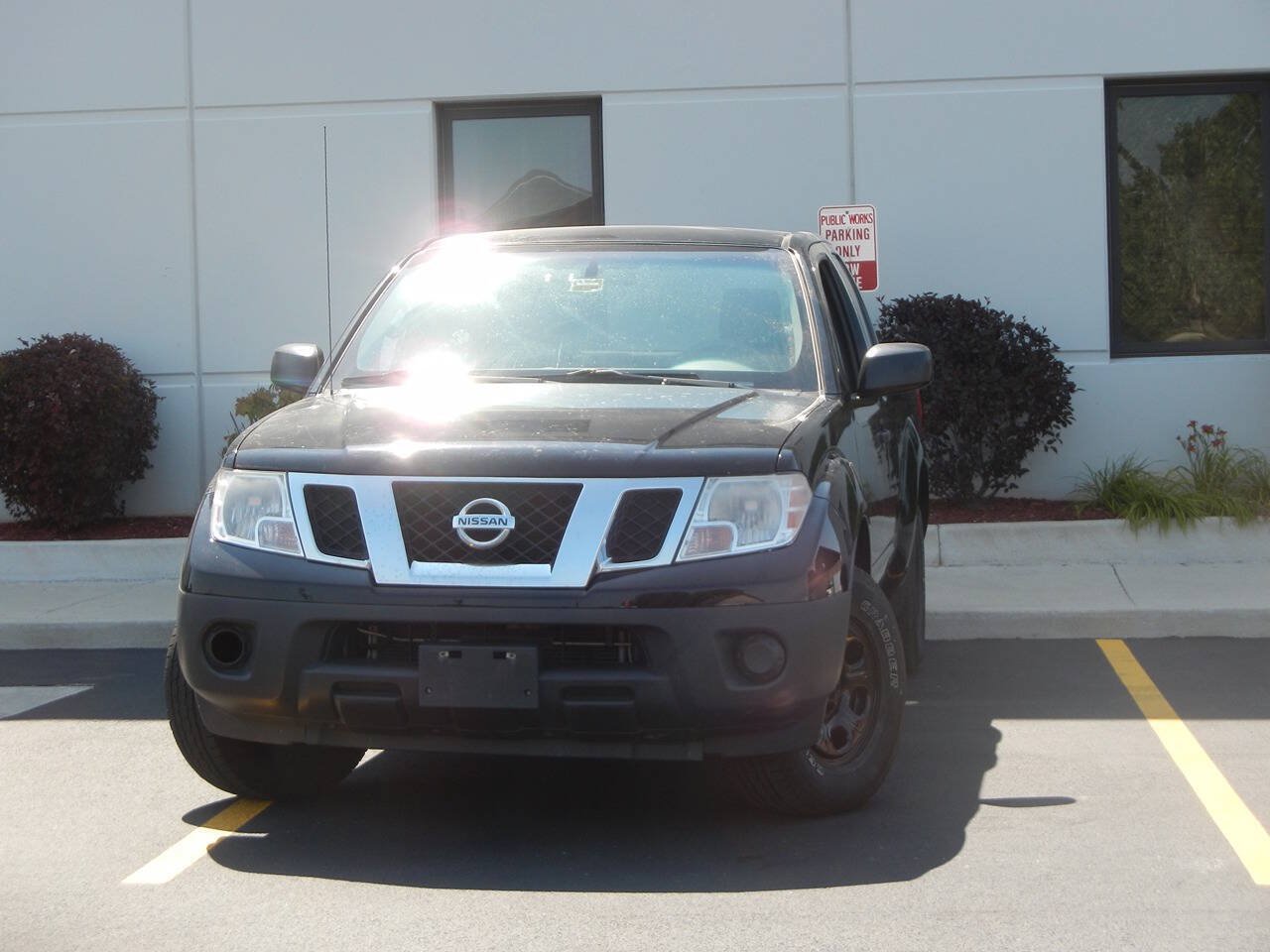 Used 2013 Nissan Frontier S RWD image 4