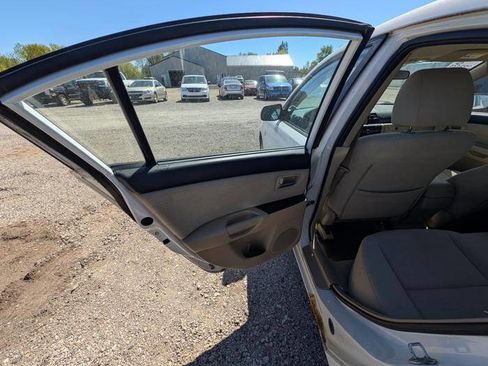 Used 2007 MAZDA MAZDA3 i Touring FWD image 24