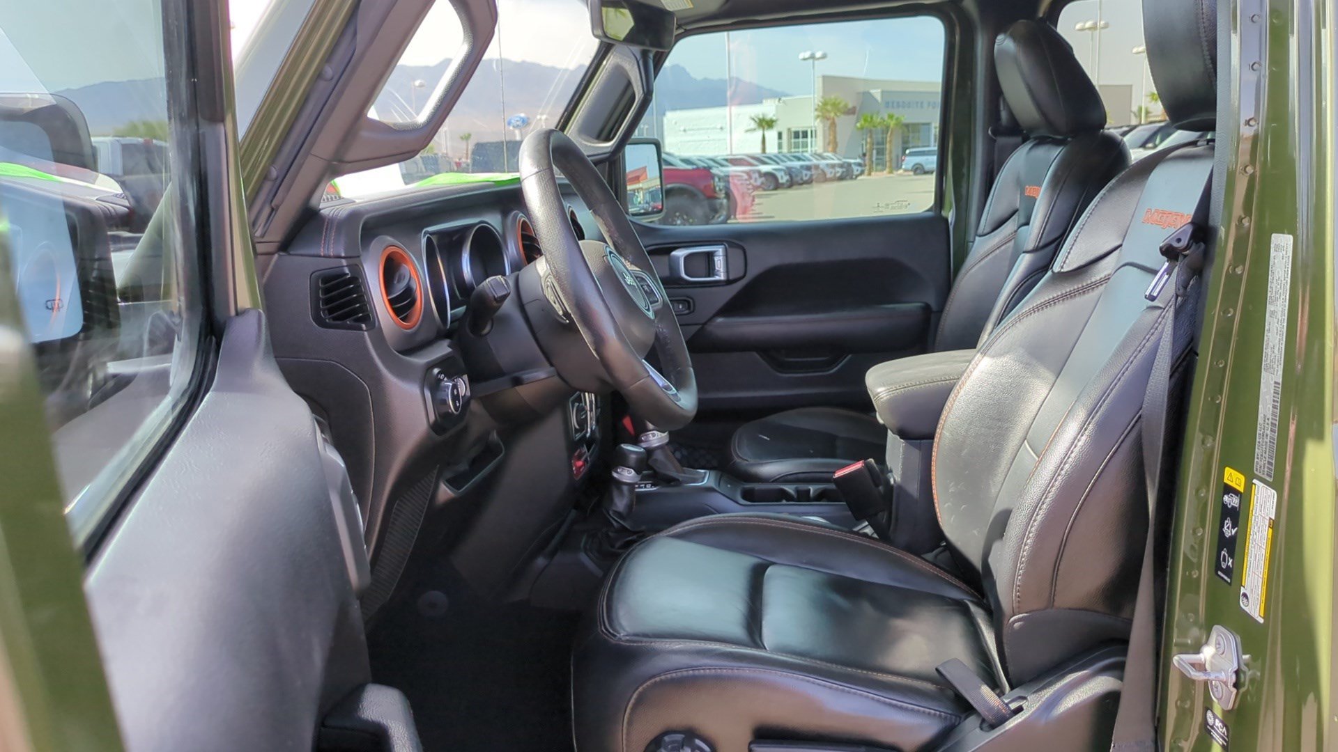 Used 2021 Jeep Gladiator Mojave AWD/4WD image 14