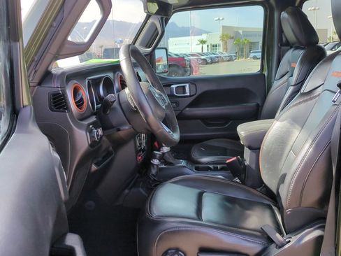 Used 2021 Jeep Gladiator Mojave AWD/4WD image 14