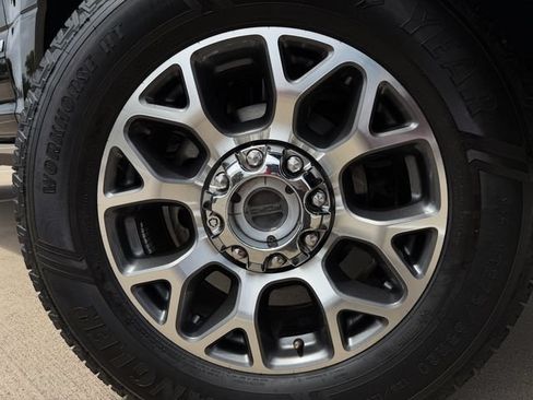 Used 2021 Ford F350 Lariat w/ Lariat Ultimate Package AWD/4WD image 9
