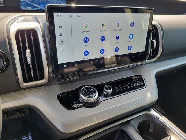 Certified 2025 Ford Expedition Active AWD/4WD image 8
