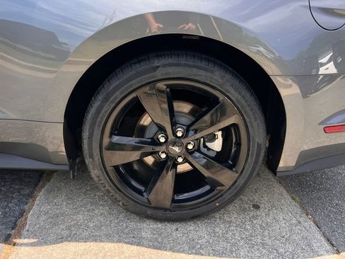 Used 2022 Ford Mustang Premium w/ Black Accent Package RWD image 31