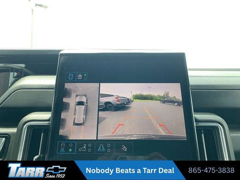 Used 2025 GMC Yukon Denali AWD/4WD image 23
