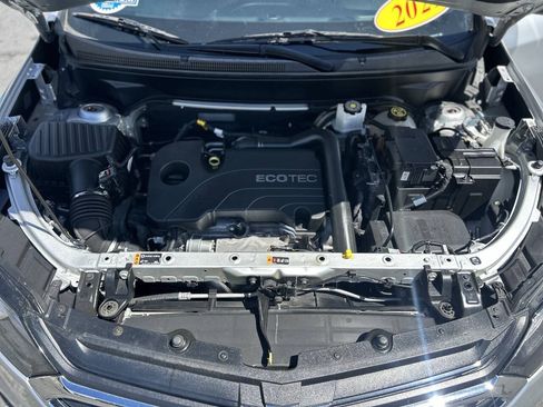 Used 2021 Chevrolet Equinox LT FWD image 19