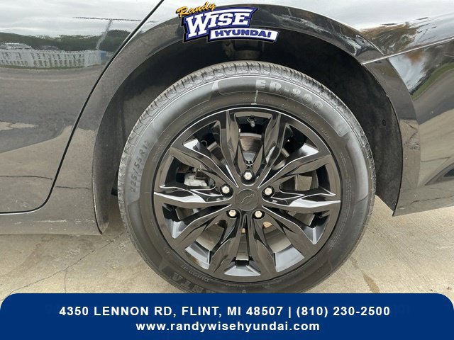 Used 2024 Chevrolet Malibu LT FWD image 34