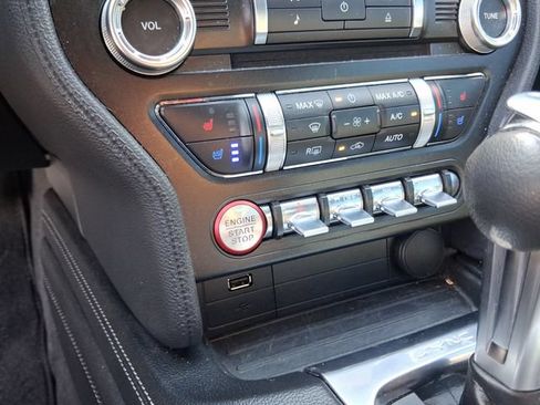 Used 2022 Ford Mustang GT Premium w/ Equipment Group 401A RWD image 17