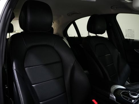 Used 2017 Mercedes-Benz C 300 Sedan image 23