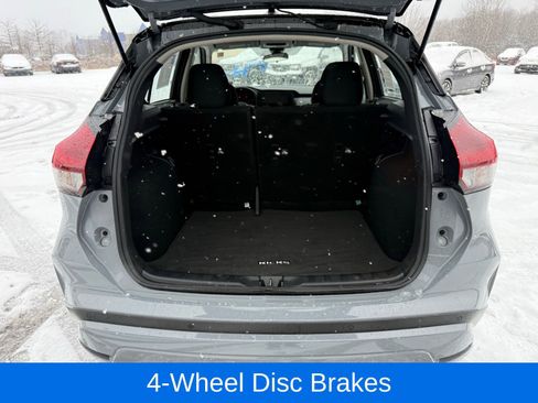 Used 2023 Nissan Kicks SV image 33