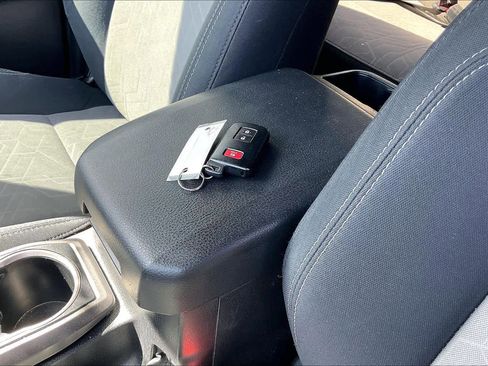 Used 2023 Toyota Tacoma TRD Sport image 14