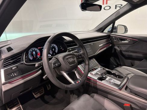 Used 2025 Audi SQ7 Prestige image 12