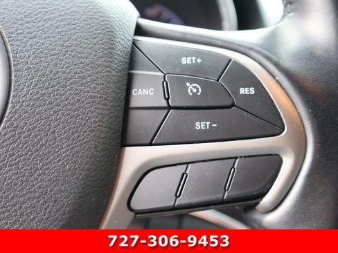 Used 2021 Jeep Grand Cherokee Limited RWD image 23