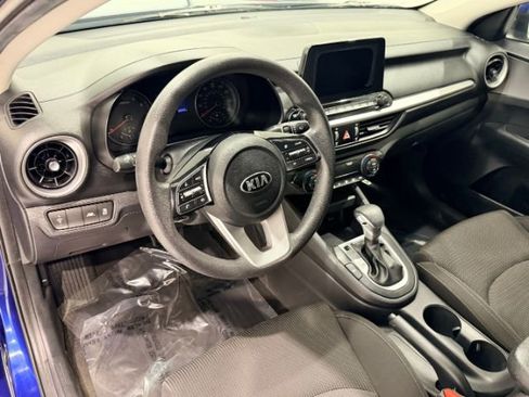 Used 2019 Kia Forte LXS image 16