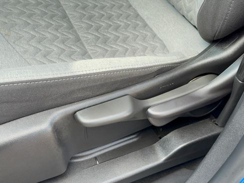 Certified 2024 Chevrolet Equinox LS FWD image 16