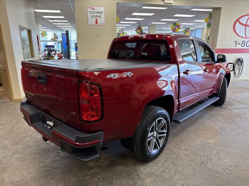 Used 2021 Chevrolet Colorado W/T w/ Custom Special Edition AWD/4WD image 10