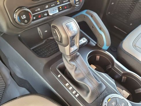 Certified 2024 Ford Bronco Wildtrak image 18