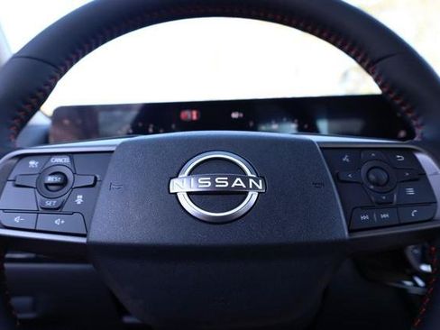 New 2026 Nissan Sentra SR FWD image 9