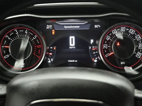 Used 2015 Dodge Challenger R/T image 11