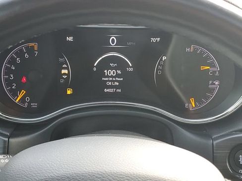 Used 2020 Jeep Grand Cherokee Altitude AWD/4WD image 21